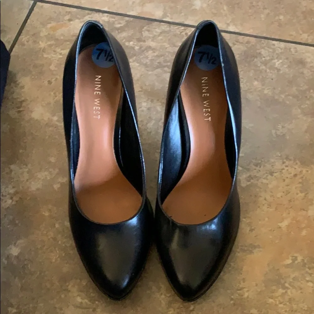Heels - Picture 1 of 5